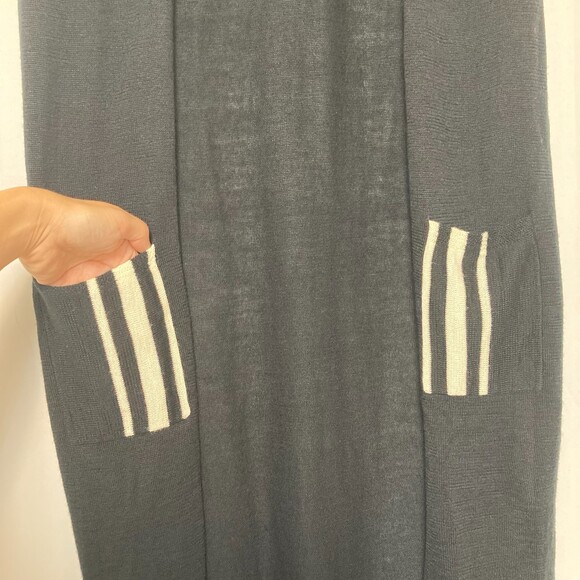 Womens Long Cardigan Sleevless Contrasting Pockets Festival Knit Cardigan - Picture 5 of 8